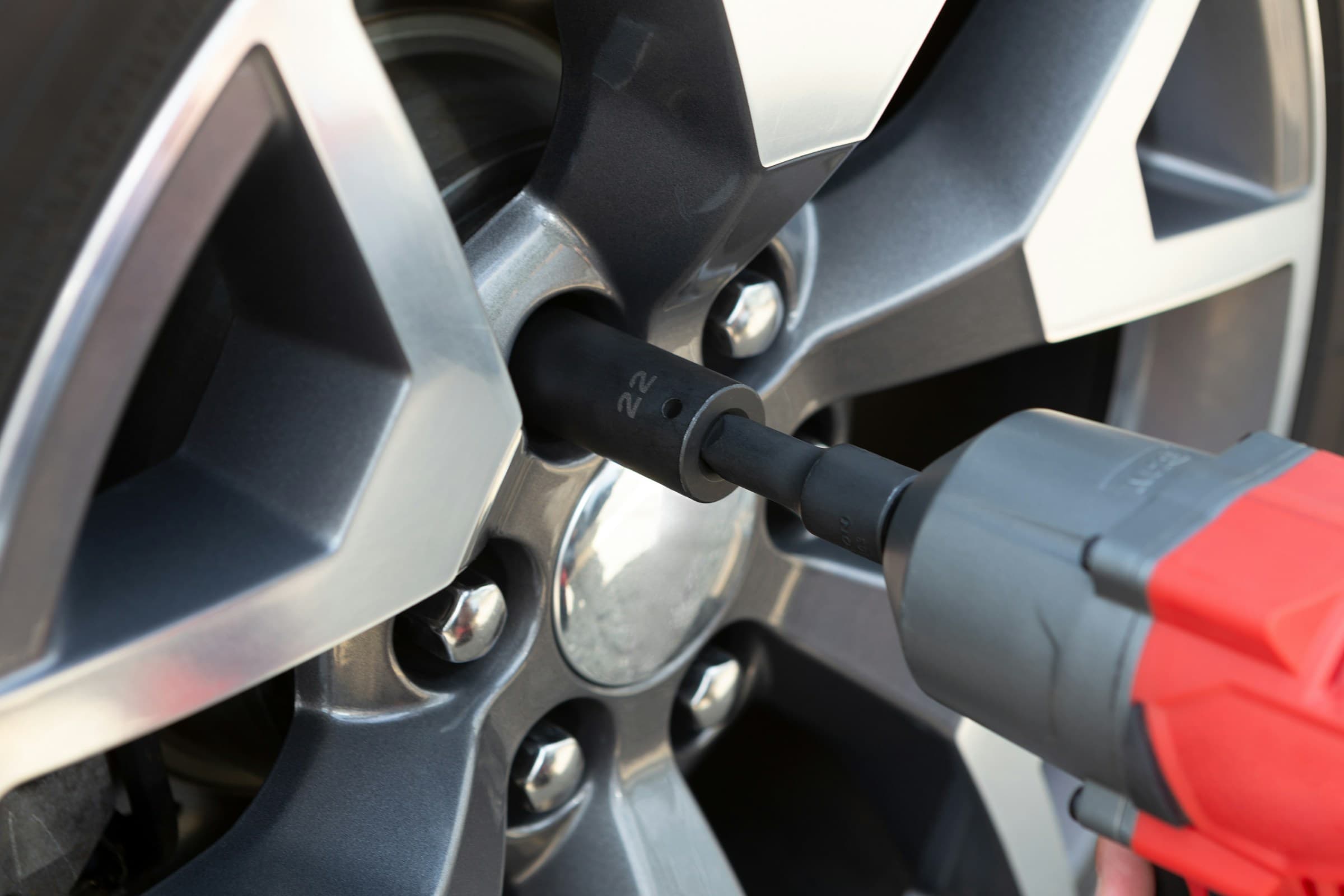 5 Signs Your Brakes Need Replacing: A Safety Guide